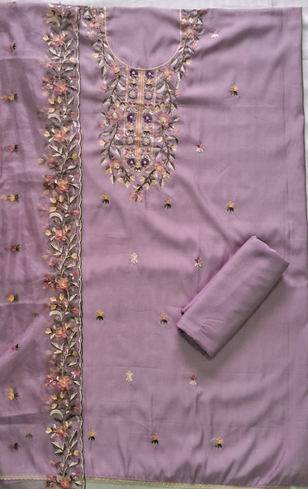 LILAC  EMBROIDERED COTTON  SUIT