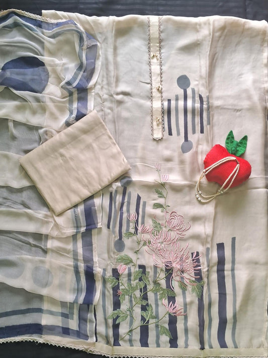 IVORY BLOSSOM BURBERRY SUIT