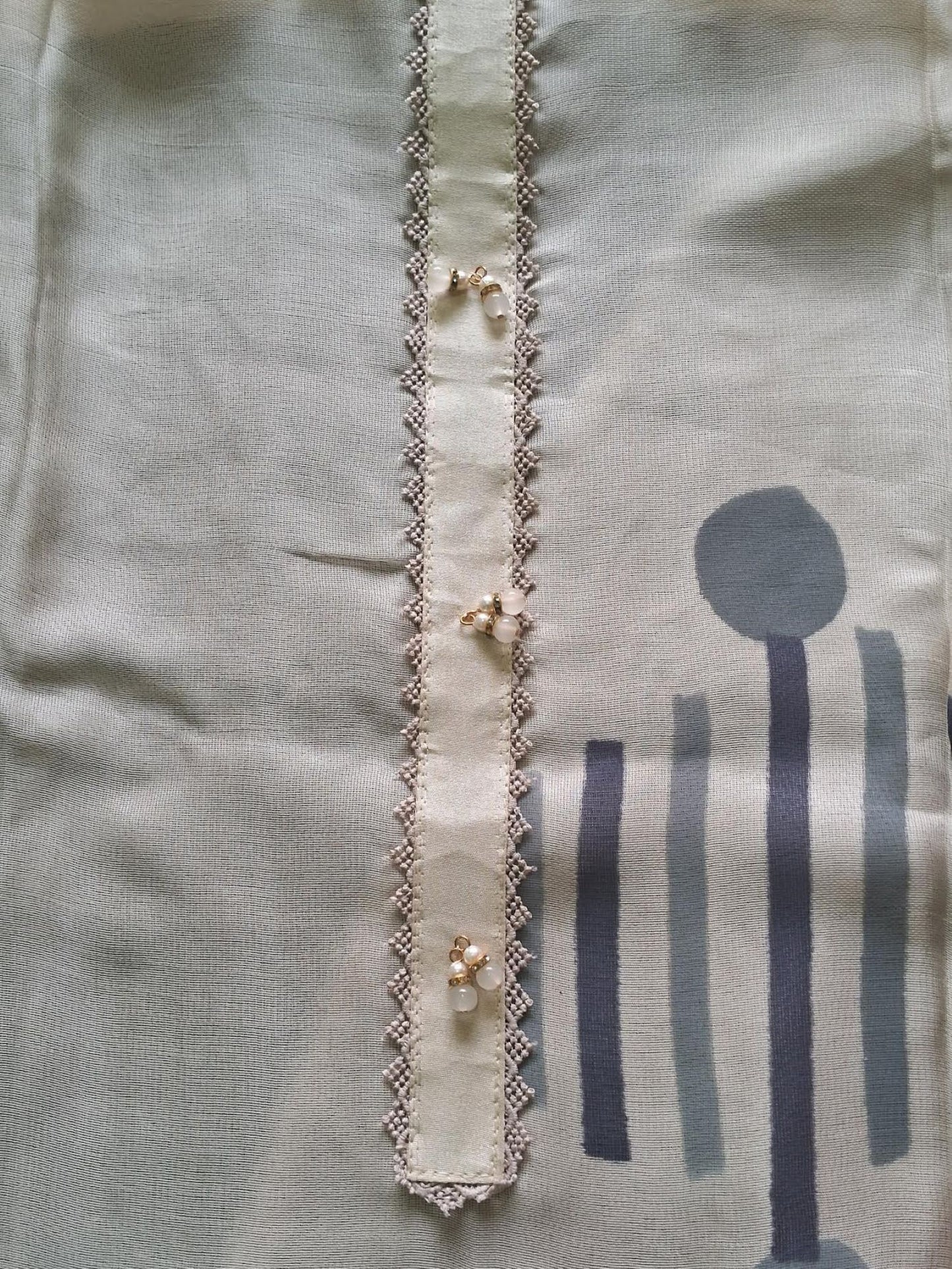 IVORY BLOSSOM BURBERRY SUIT