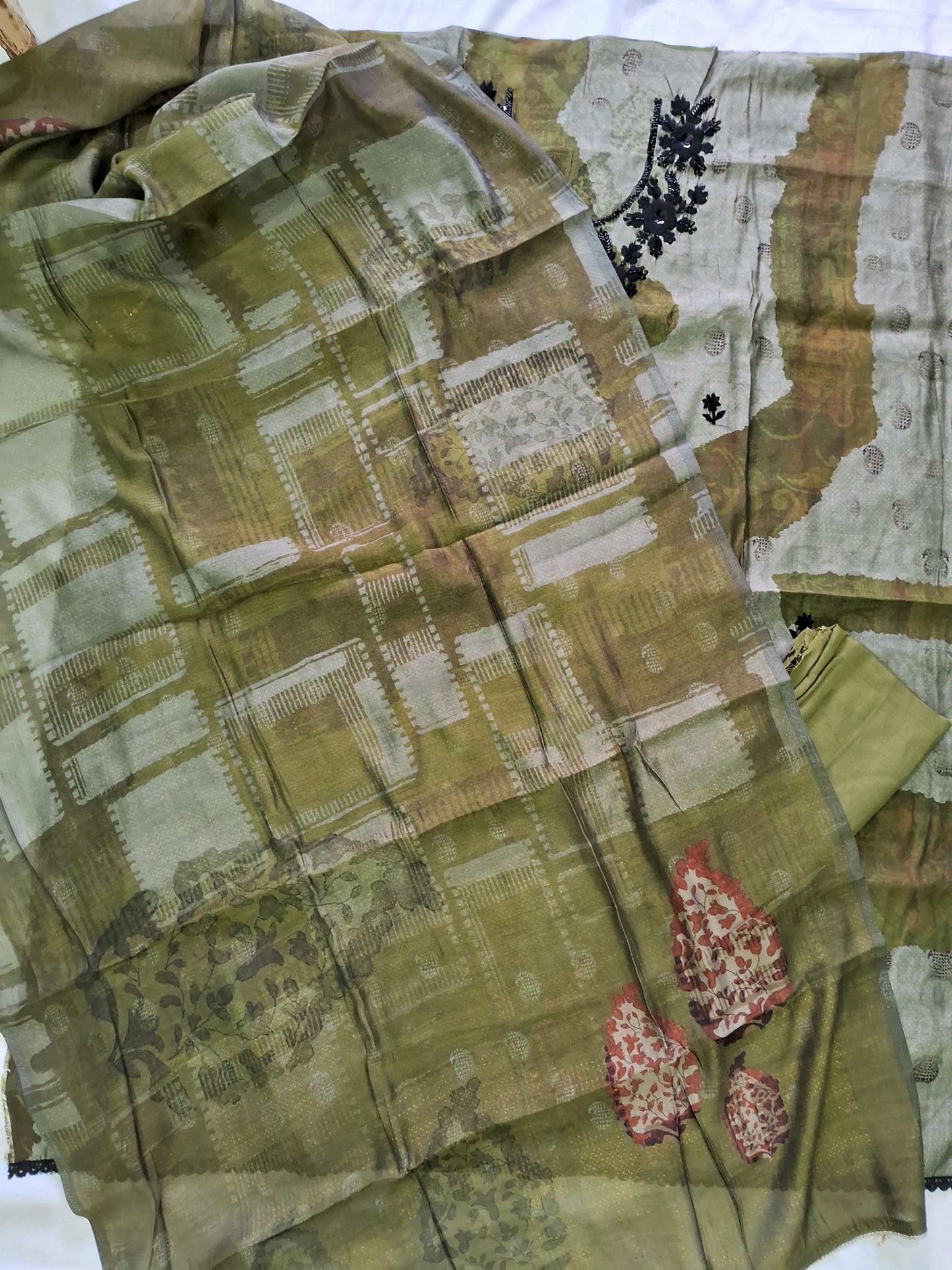MEHENDI GREEN FINE MODAL SUIT