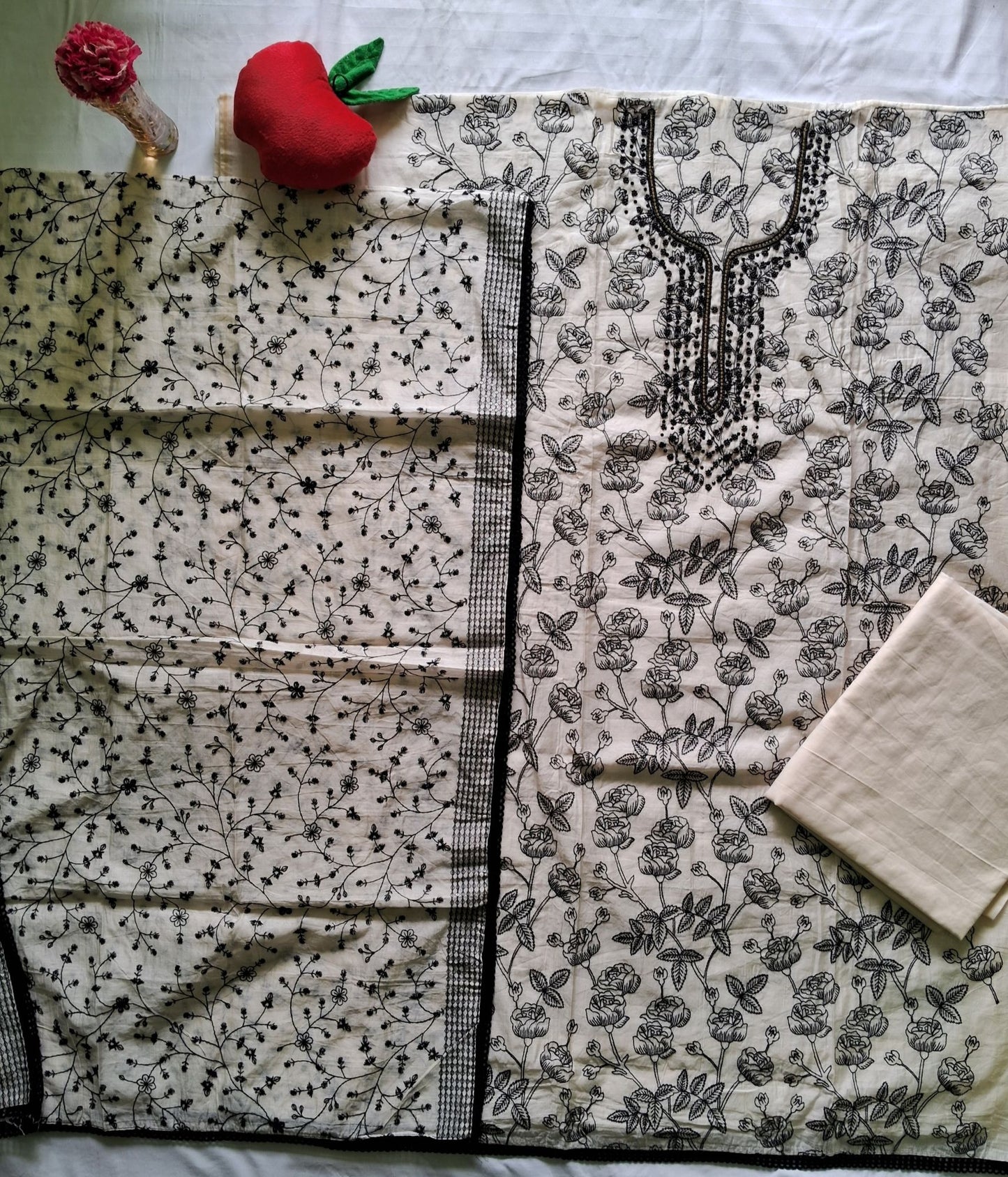 MIDNIGHT IVORY ROSE EMBROIDERED SUIT