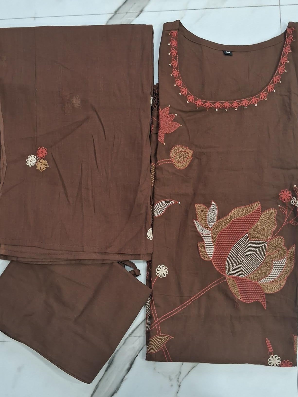 MOCHA BROWN MUL COTTON EMBROIDERED SUIT